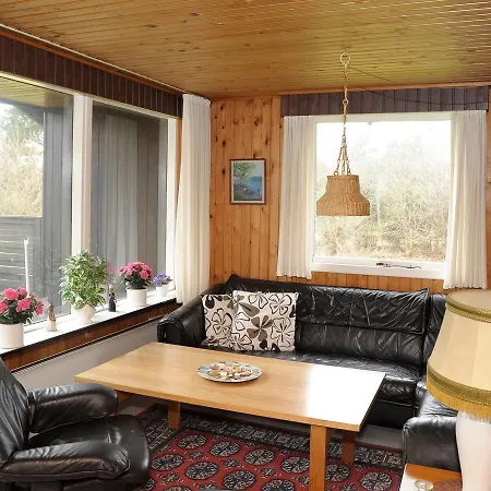Three-bedroom Holiday In 36 בית נופש בלבאנד